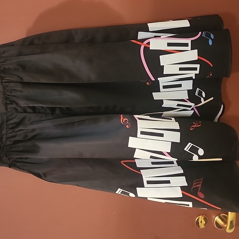 Skirt - Picture 2 of 3